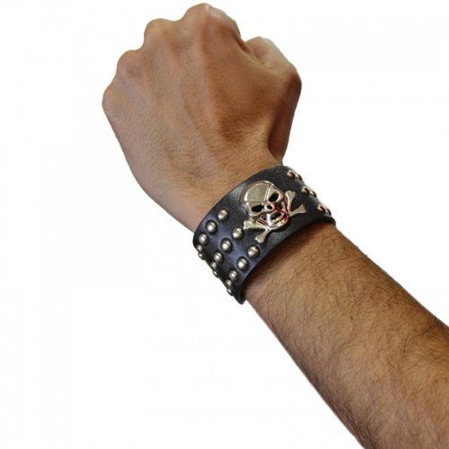 Bracelet de rocker 2 rangs avec crane  - Photo